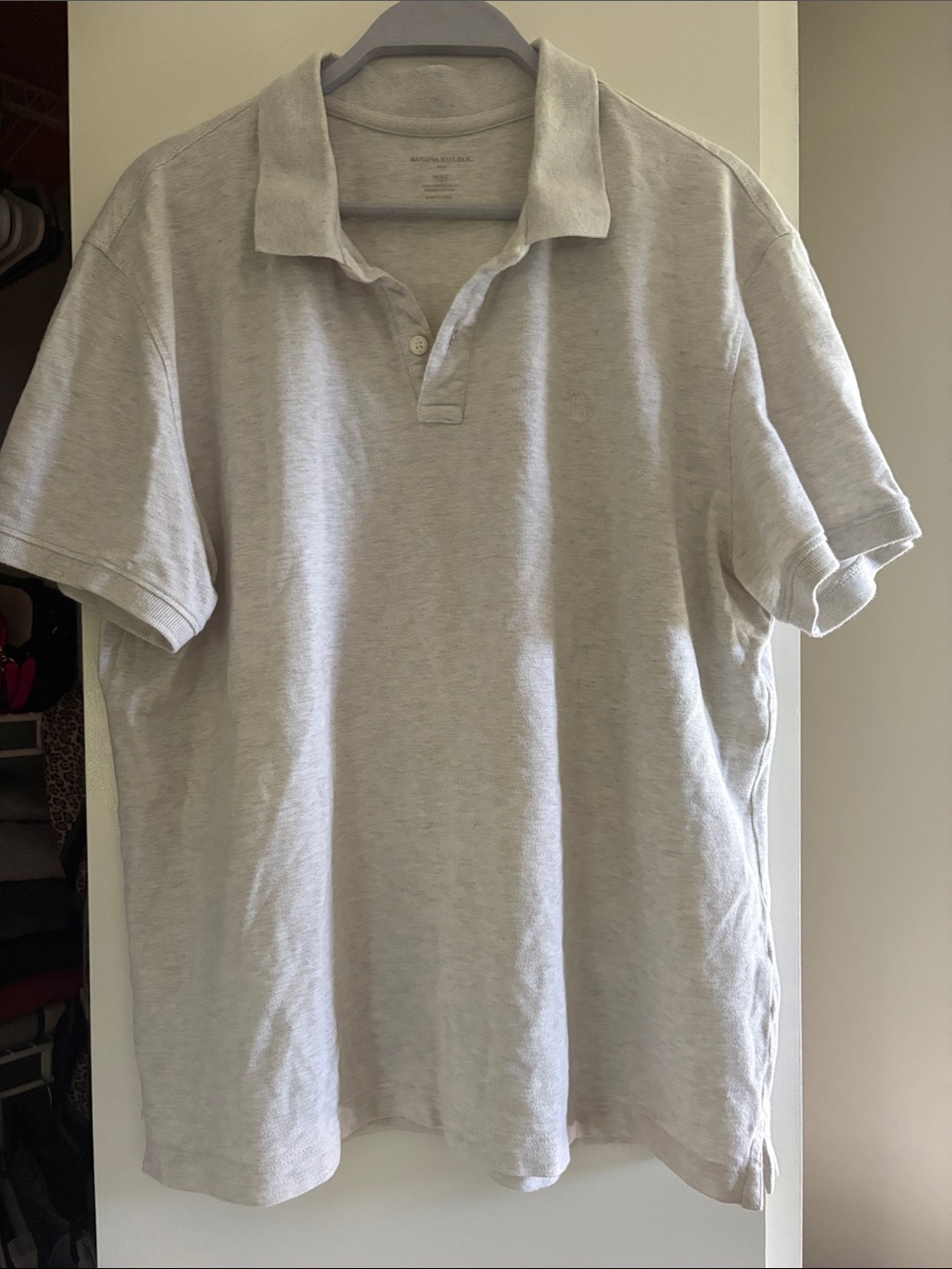Banana Republic Men’s Heather Light Gray Polo